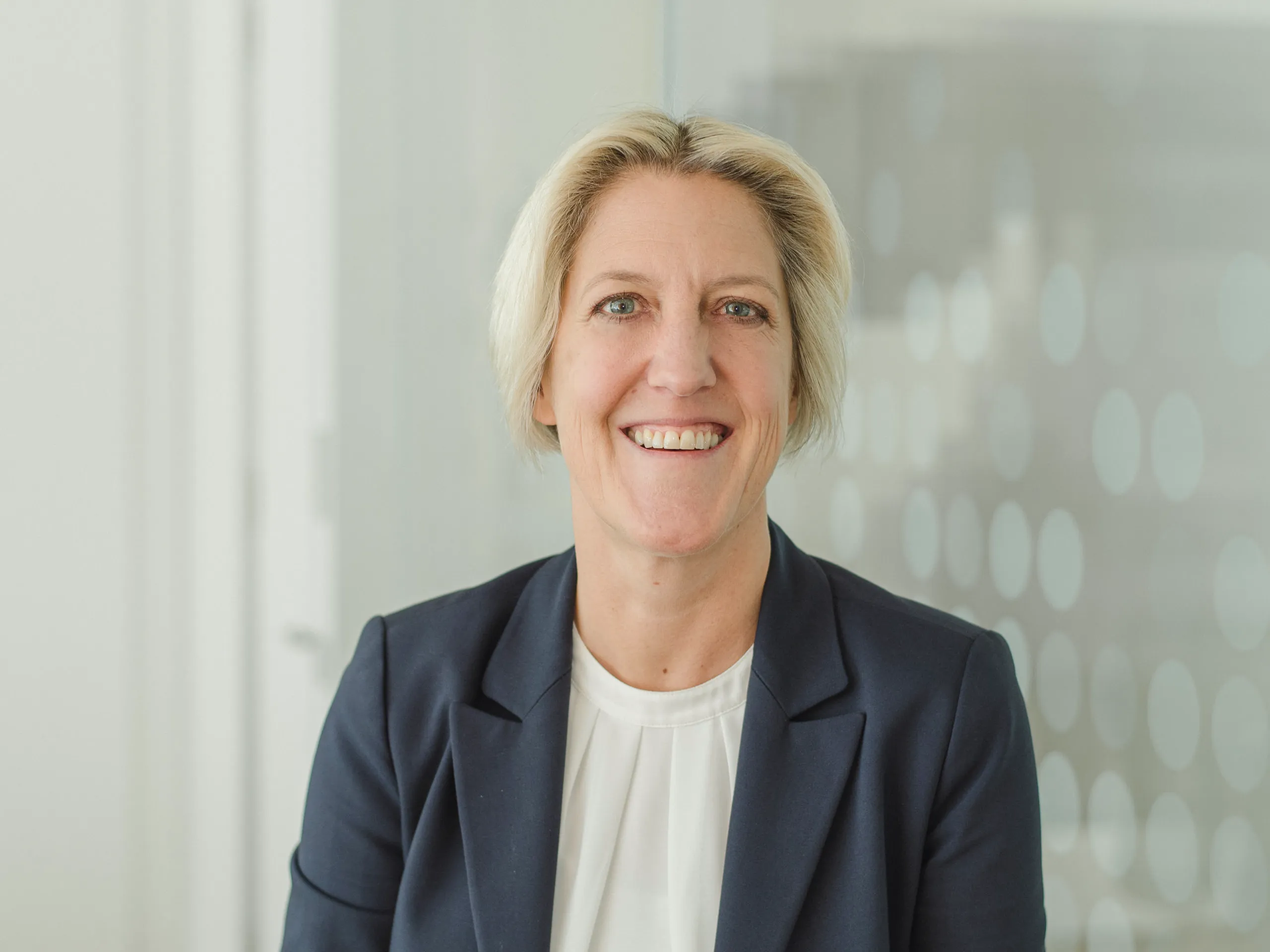 Verena Hamperl Shu